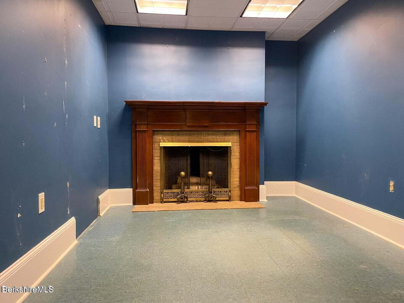 21 George Street Pittsfield, MA 01201 - Photo 9 of 24 20230731183450542170000000-o