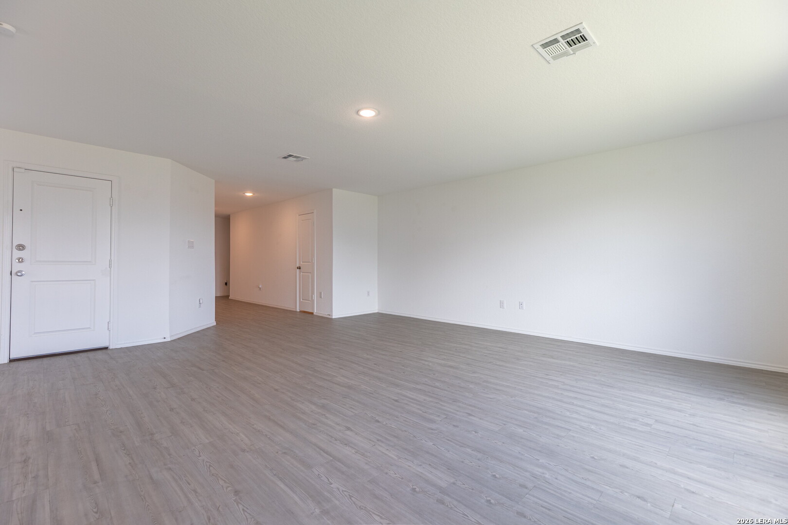 6941 Dorato Ridge Elmendorf, TX 78112 - Photo 13 of 35