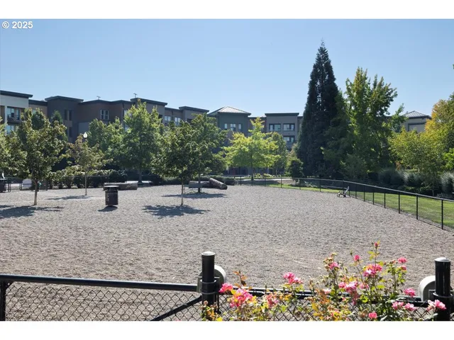 $375,000 | 1145 Northeast Horizon Loop, Unit 1704, Hillsboro, OR 97124