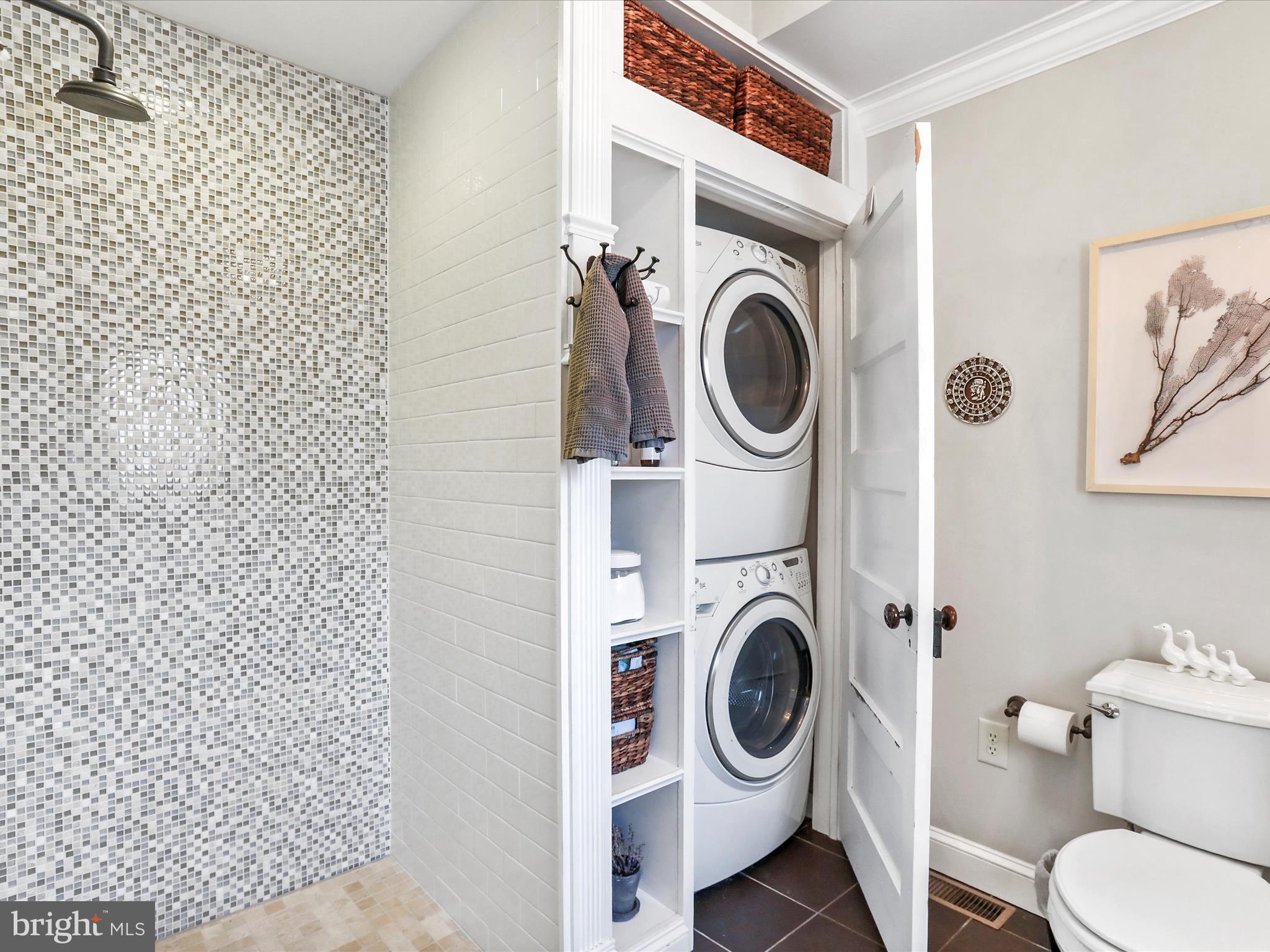 14946 Charmian Road Blue Ridge Summit, PA 17214 - Photo 22 of 56 a utility room with dryer and washer