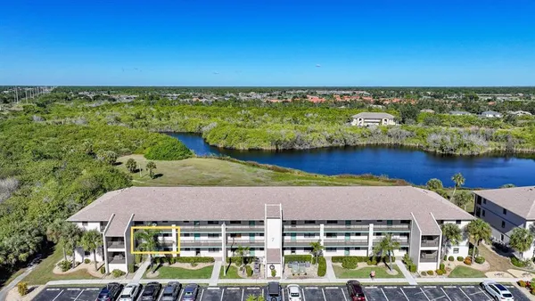 $159,300 | 175 Kings Highway, Unit 722, Punta Gorda, FL 33983