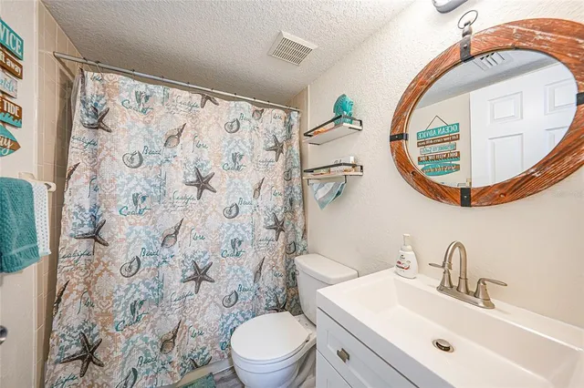 $169,399 | 175 Kings Highway, Unit B2, Punta Gorda, FL 33983