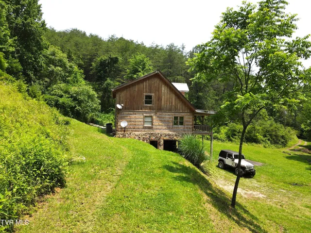 $665,000 | 453 Trentham Hollow Road, Parrottsville, TN 37843