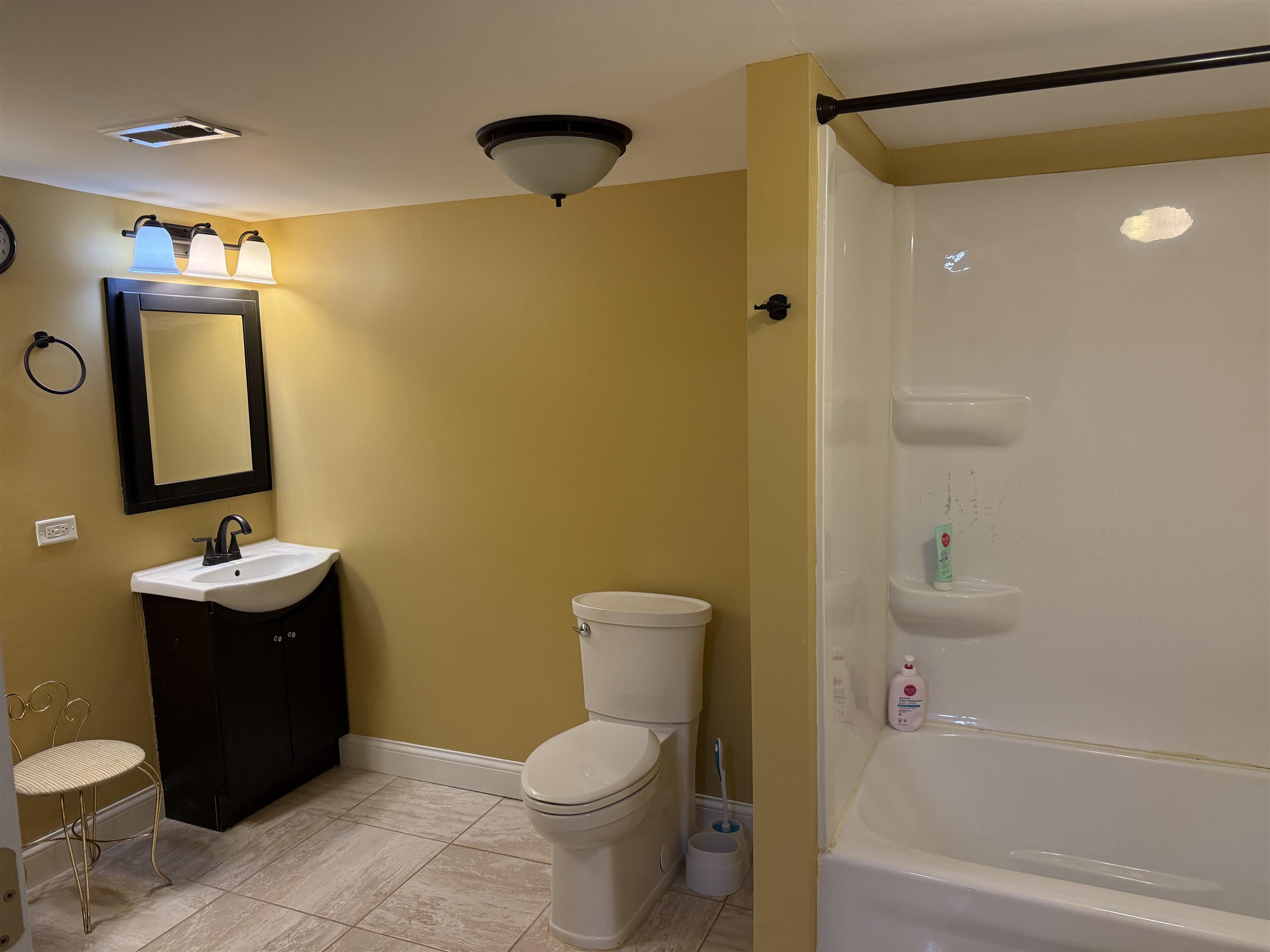 649 Roxbury Road Rockford, IL 61107 - Photo 23 of 30 Gallery Image 23