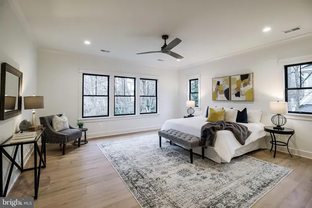 $2,900,000 | 930 Fairway Drive Northeast, Vienna, VA 22180