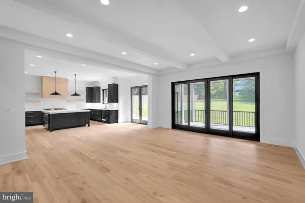 $2,925,000 | 930 Fairway Drive Northeast, Vienna, VA 22180