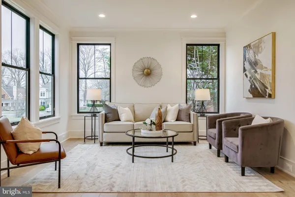 $2,925,000 | 930 Fairway Drive Northeast, Vienna, VA 22180