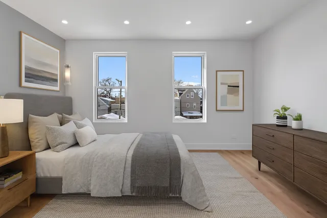 $950,000 | 832 North Mozart Street, Chicago, IL 60622