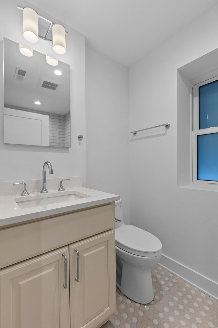 832 North Mozart Street Chicago, IL 60622 - Photo 43 of 49