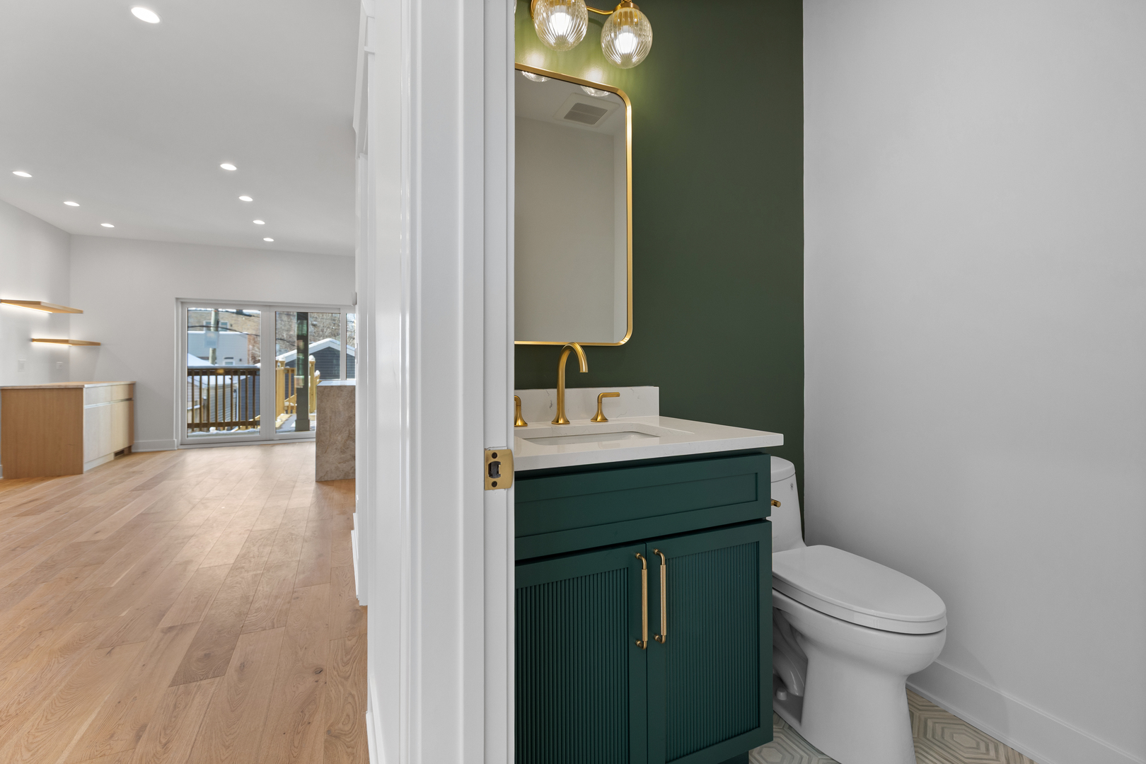 832 North Mozart Street Chicago, IL 60622 - Photo 8 of 49