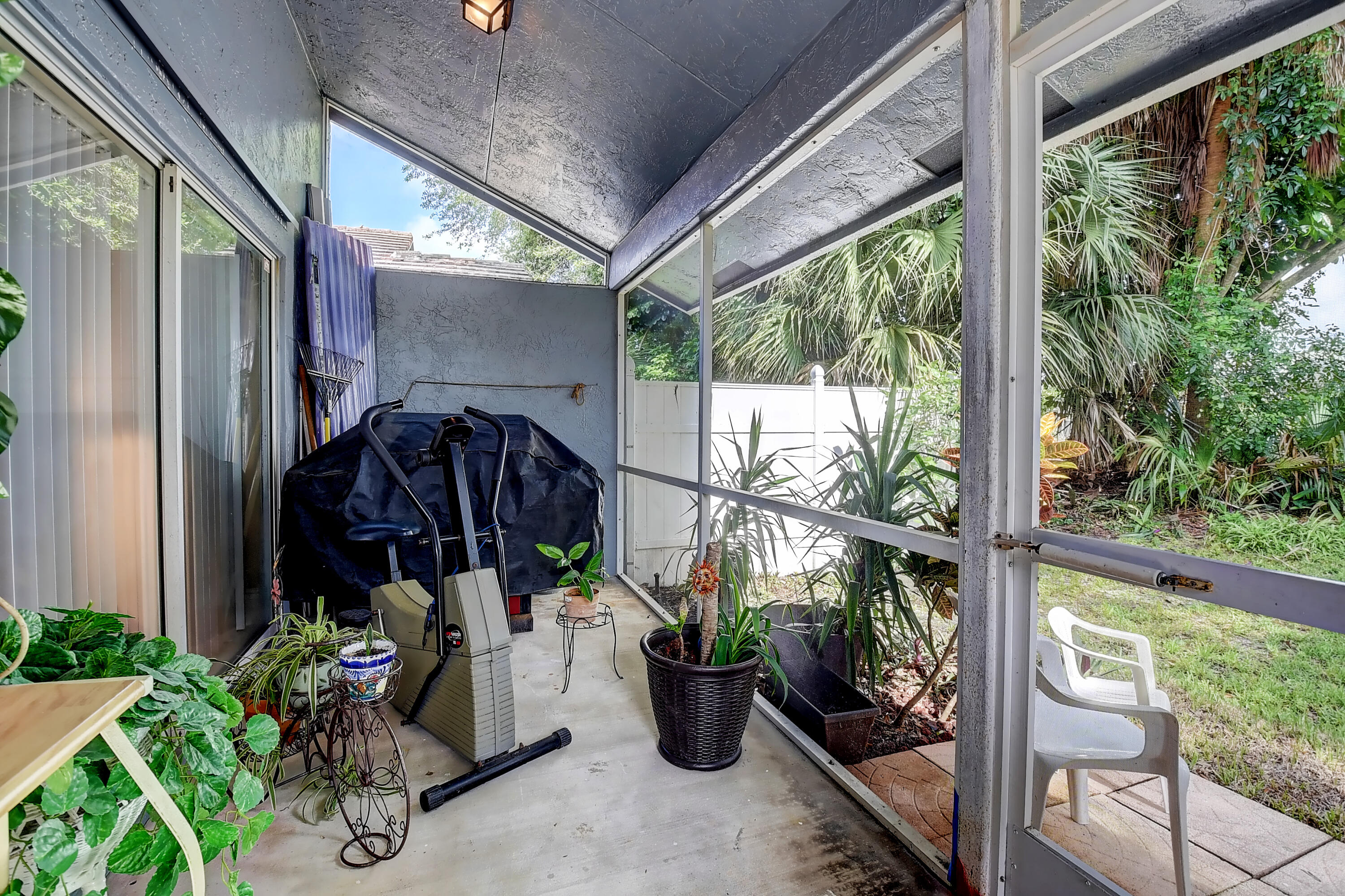 10631 Palm Spring Drive Boca Raton, FL 33428 - Photo 31 of 44 Garden view