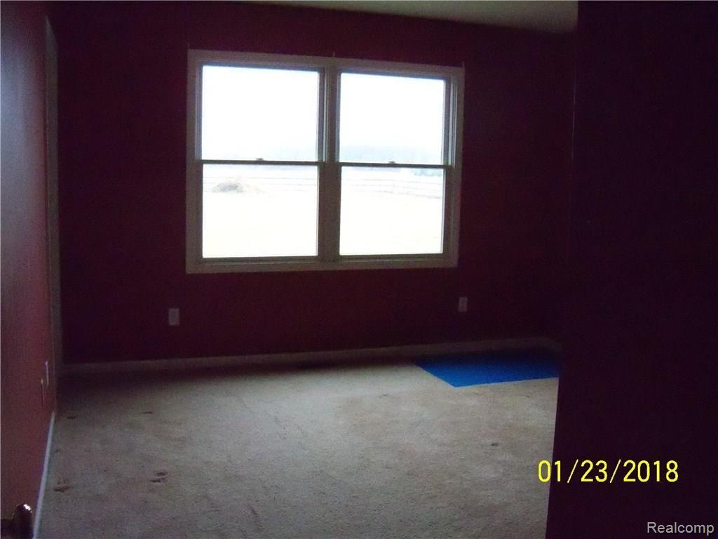 6537 Sharpe Road Fowlerville, MI 48836 - Photo 16 of 24 Bedroom 1.JPG