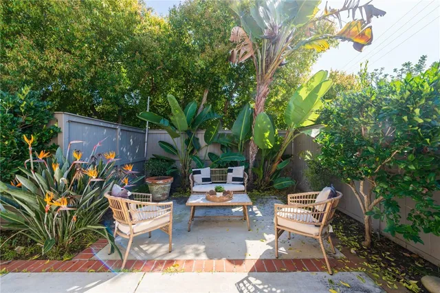 $1,125,000 | 19916 Maritime Lane, Huntington Beach, CA 92648