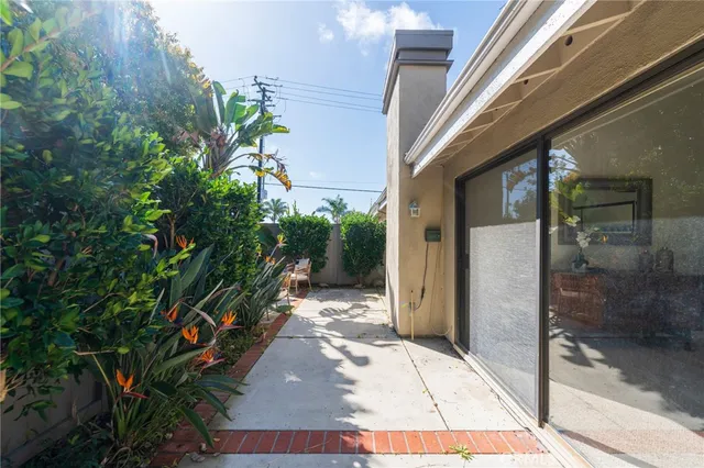 $1,125,000 | 19916 Maritime Lane, Huntington Beach, CA 92648