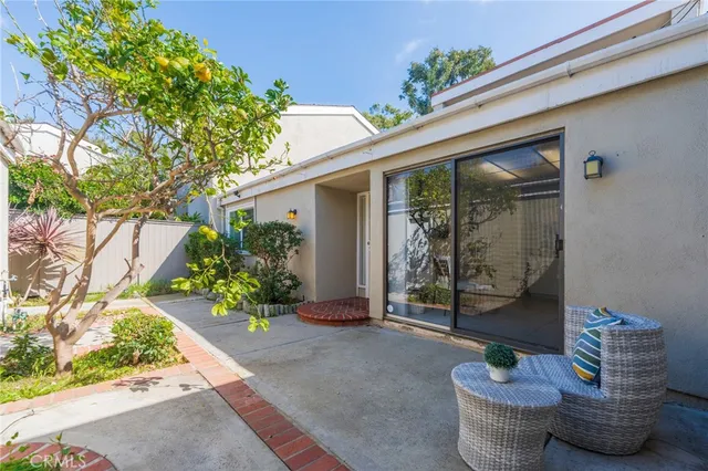 $1,125,000 | 19916 Maritime Lane, Huntington Beach, CA 92648