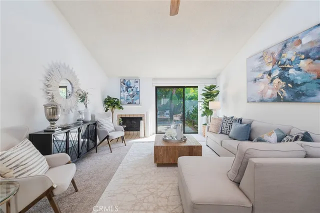 $1,125,000 | 19916 Maritime Lane, Huntington Beach, CA 92648