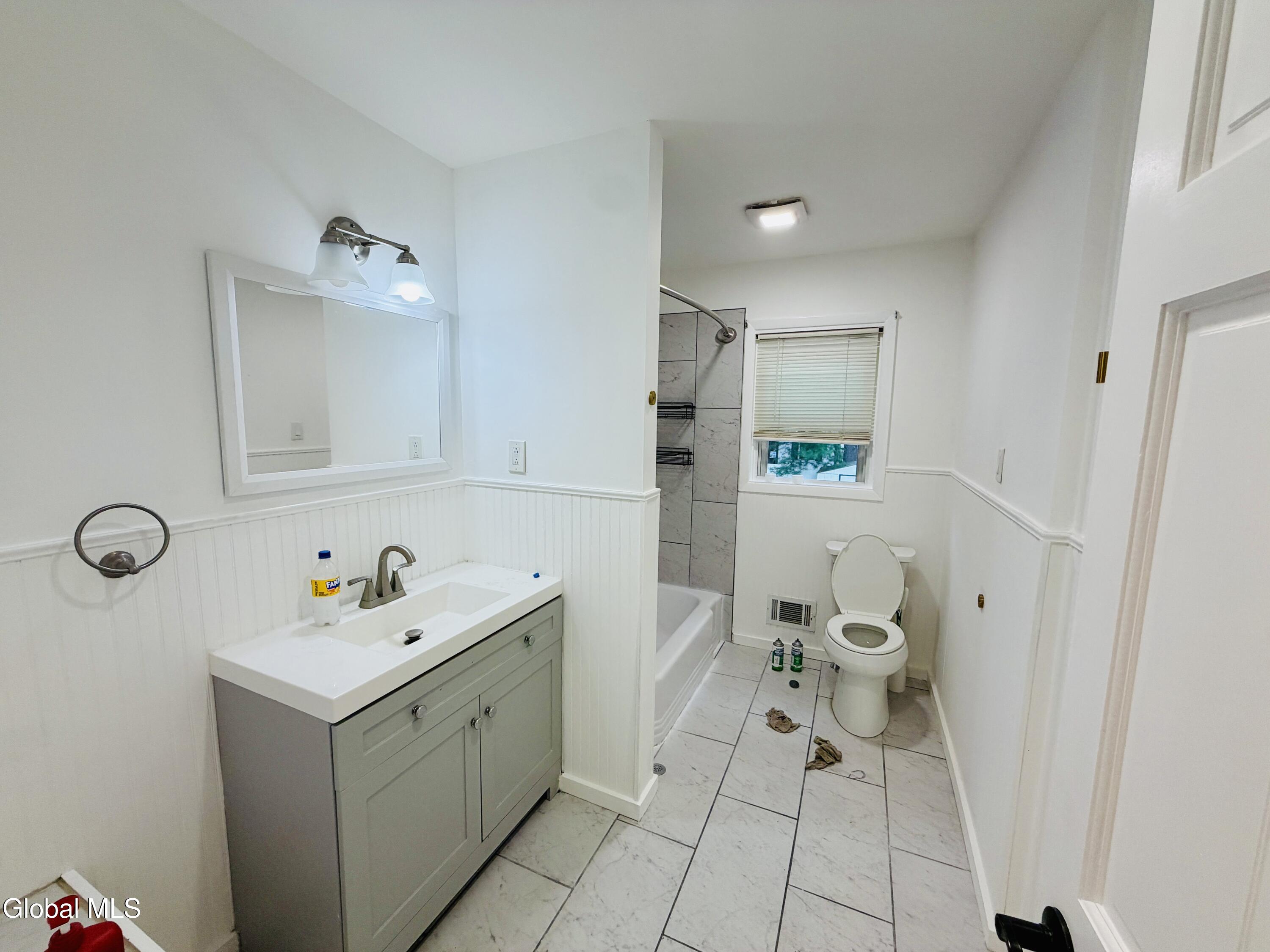 3335 Ralph Street Schenectady, NY 12304 - Photo 8 of 23 IMG_3100