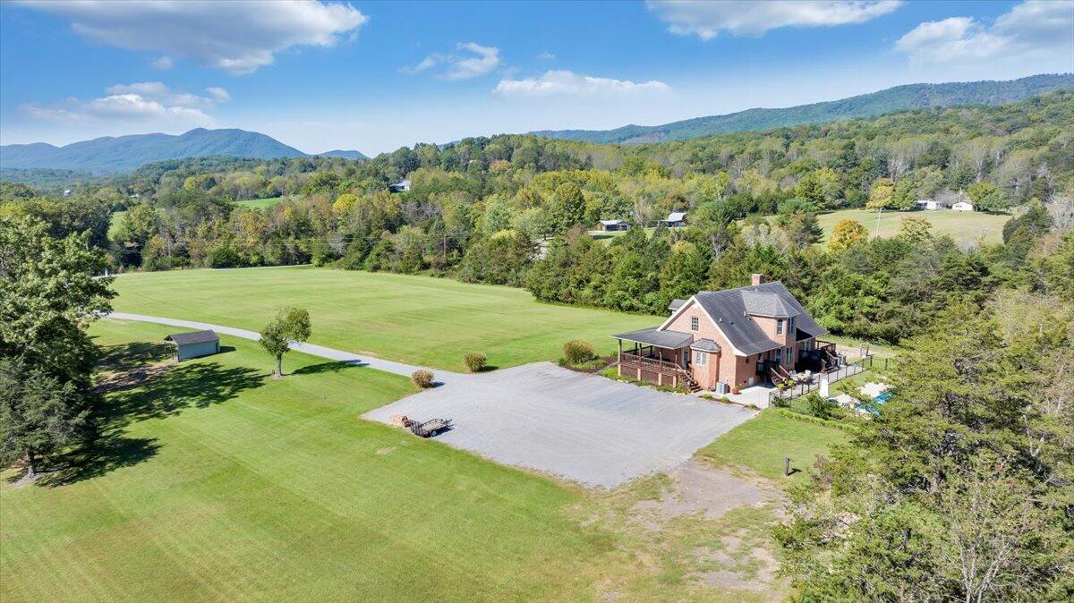 2929 West Wind Road Fincastle, VA 24090 - Photo 46 of 75 047