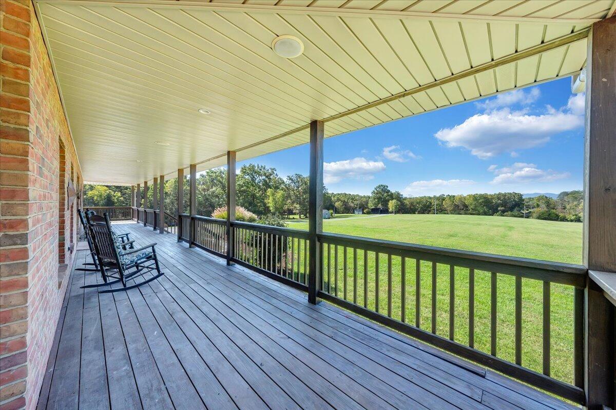 2929 West Wind Road Fincastle, VA 24090 - Photo 5 of 75 005