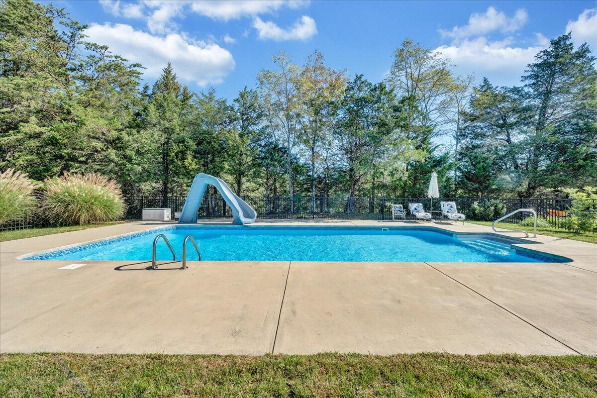 2929 West Wind Road Fincastle, VA 24090 - Photo 51 of 75 052