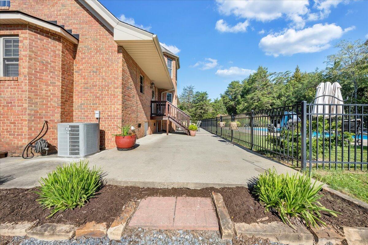 2929 West Wind Road Fincastle, VA 24090 - Photo 56 of 75 058