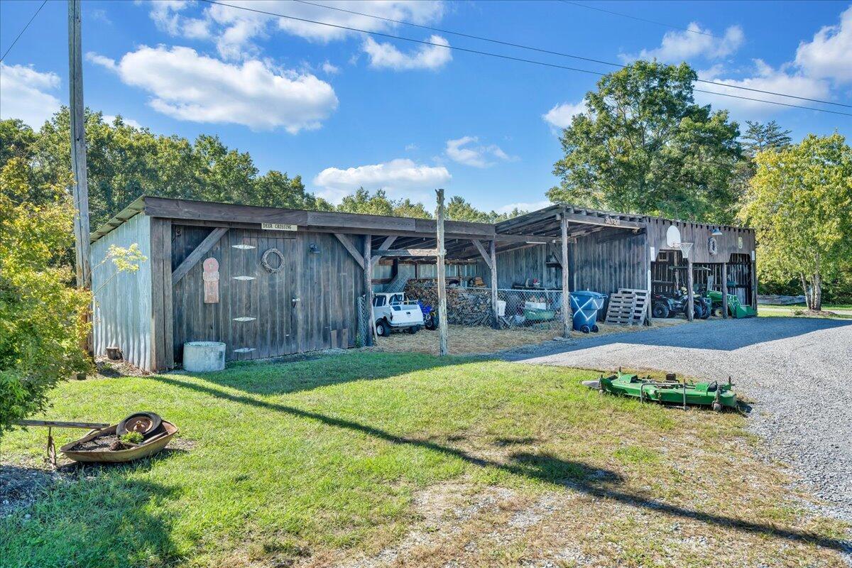 2929 West Wind Road Fincastle, VA 24090 - Photo 60 of 75 062.1