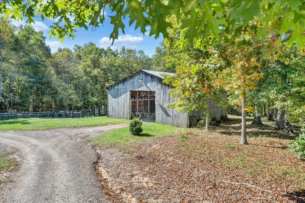 2929 West Wind Road Fincastle, VA 24090 - Photo 65 of 75 066