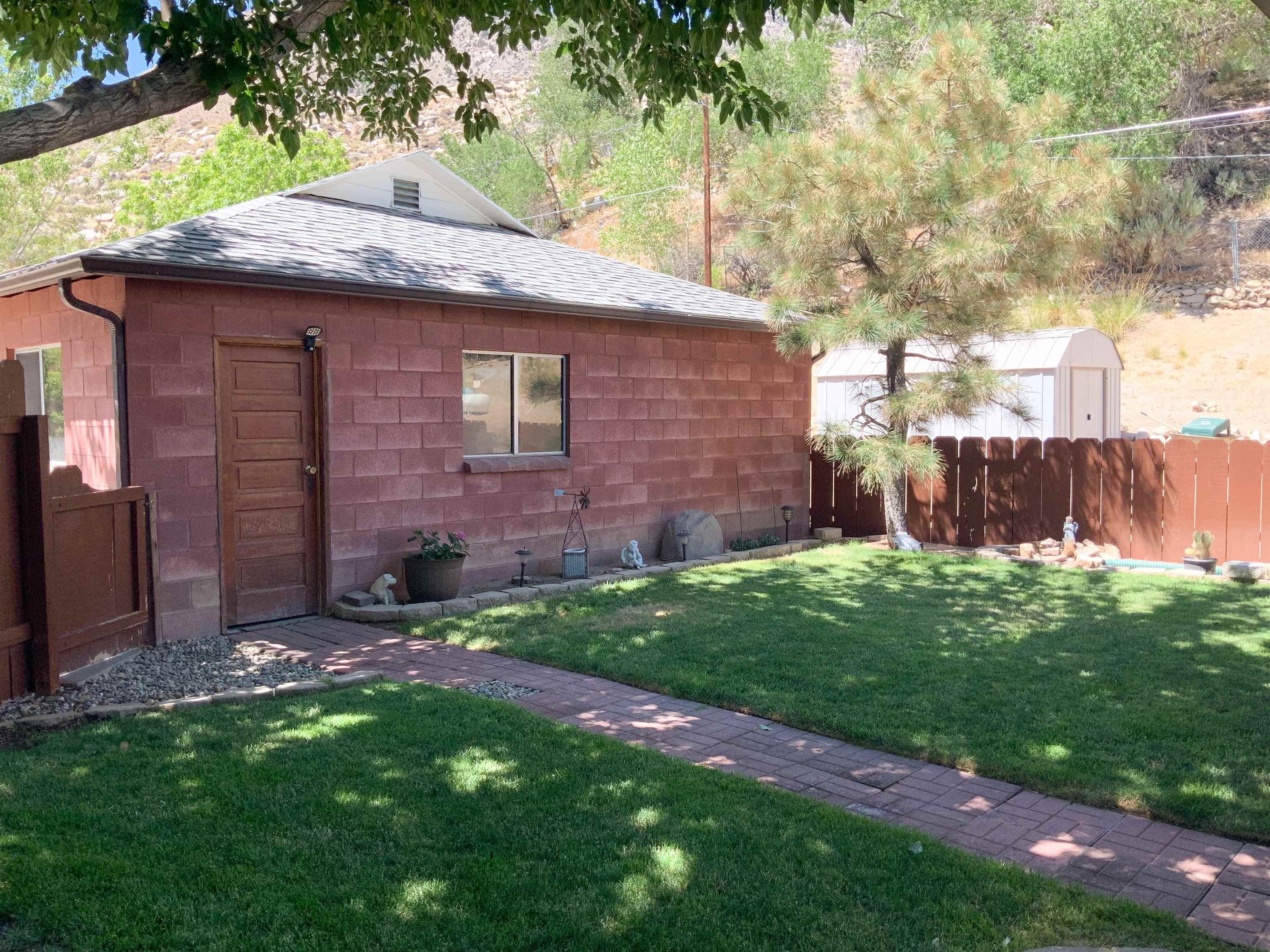 40 Lucas Road Bishop, CA 93514 - Photo 17 of 22