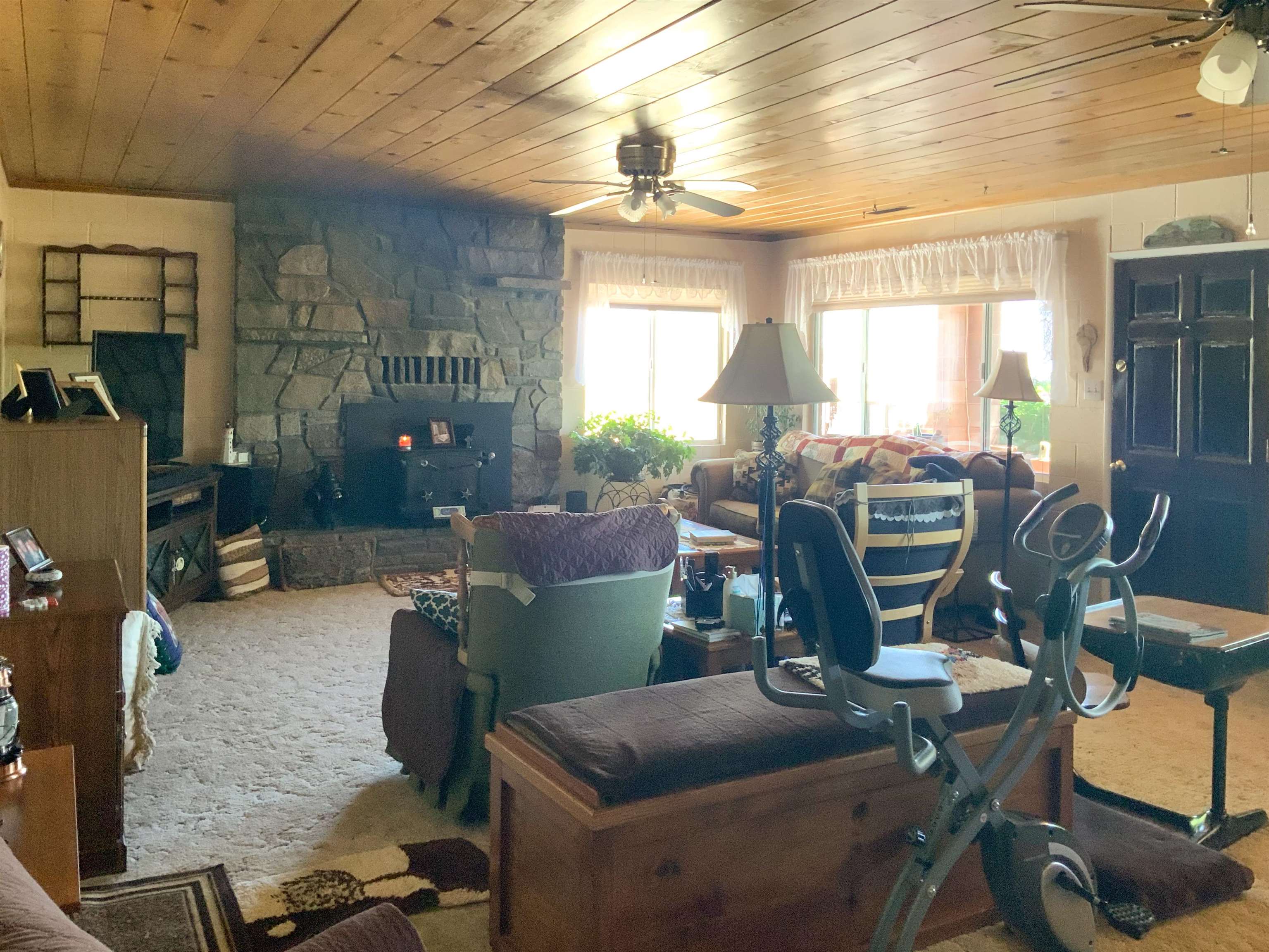 40 Lucas Road Bishop, CA 93514 - Photo 4 of 22