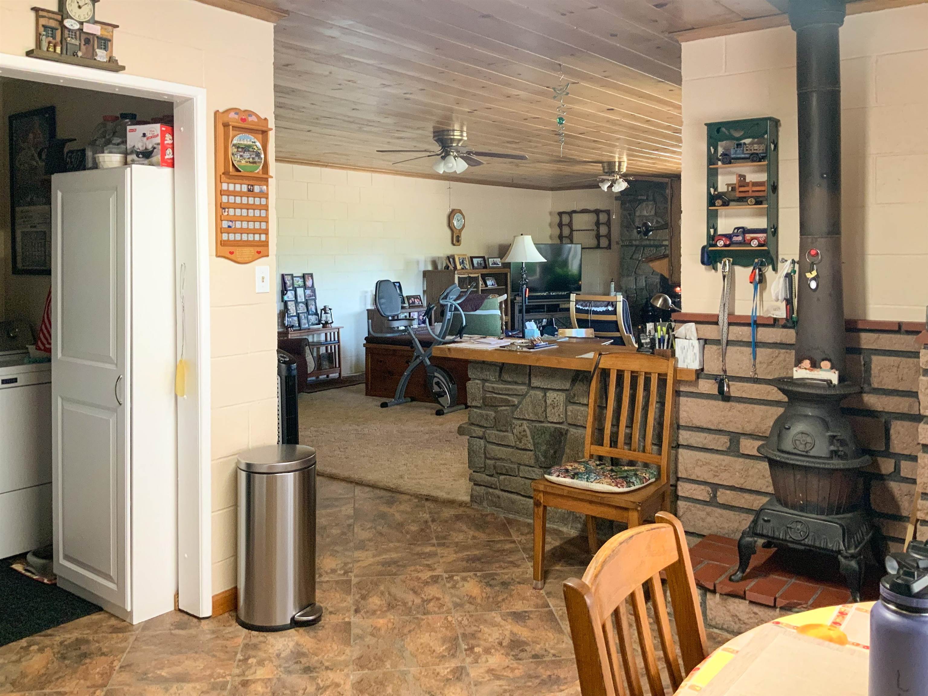 40 Lucas Road Bishop, CA 93514 - Photo 7 of 22