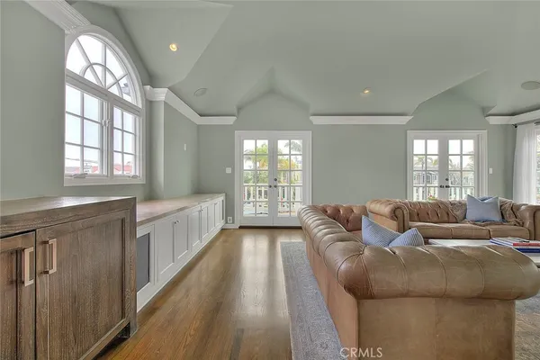 $5,785,000 | 5590 East The Toledo, Long Beach, CA 90803