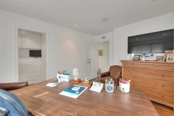 $5,785,000 | 5590 East The Toledo, Long Beach, CA 90803