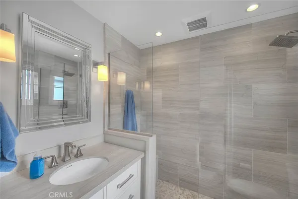 $5,785,000 | 5590 East The Toledo, Long Beach, CA 90803