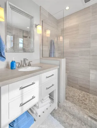 $5,785,000 | 5590 East The Toledo, Long Beach, CA 90803