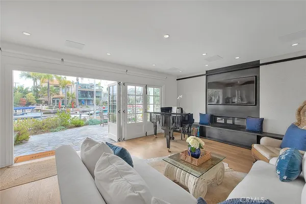 $5,785,000 | 5590 East The Toledo, Long Beach, CA 90803