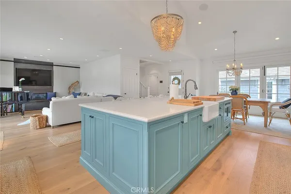 $5,785,000 | 5590 East The Toledo, Long Beach, CA 90803