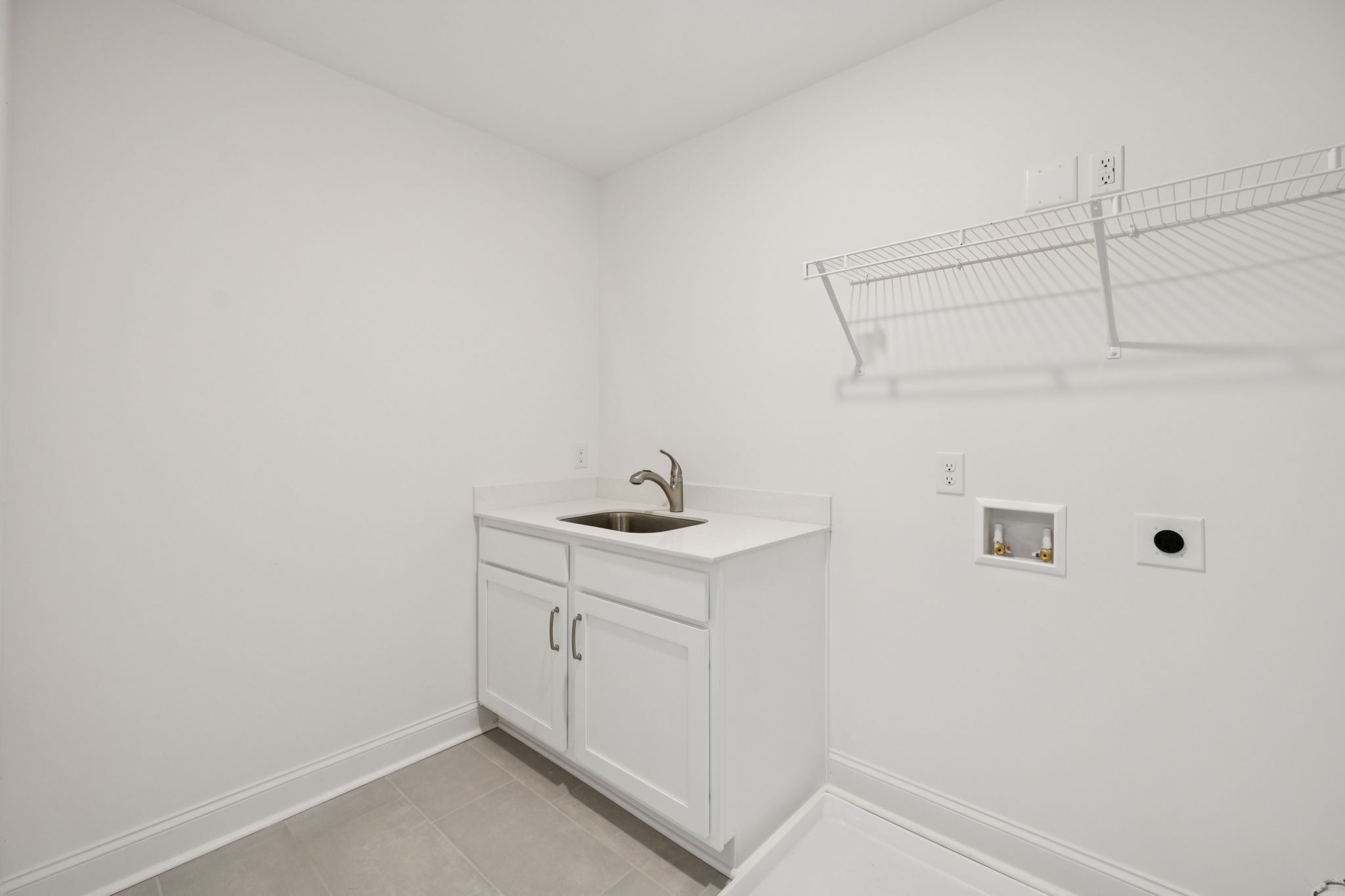 140 Emeline Way Mount Juliet, TN 37122 - Photo 28 of 35 a utility room with dryer and washer