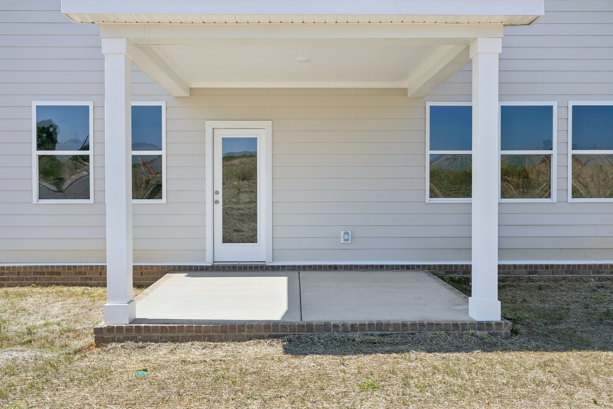 140 Emeline Way Mount Juliet, TN 37122 - Photo 29 of 35 a view of a house with window