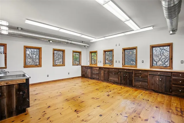 $6,500,000 | 1635 Isabella Beach Road, Fishers Island, NY 06390