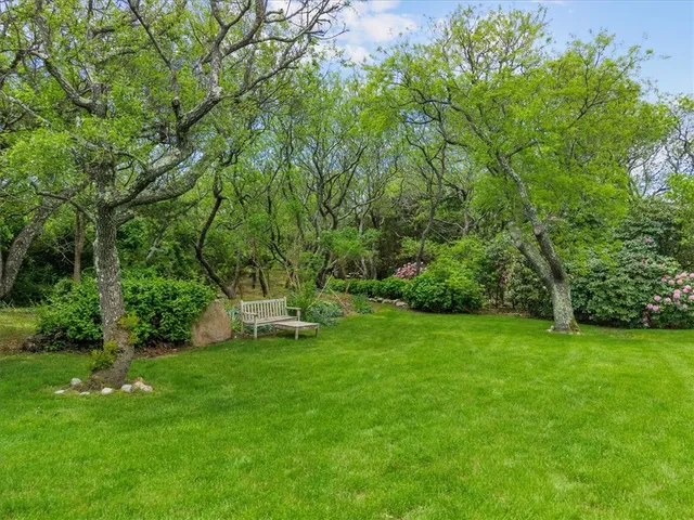 $6,500,000 | 1635 Isabella Beach Road, Fishers Island, NY 06390