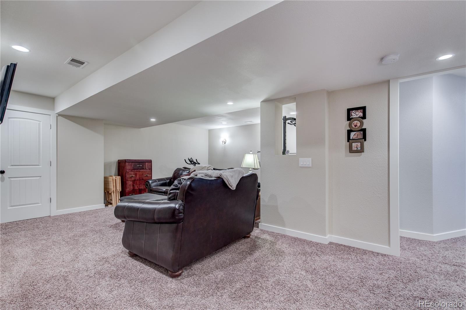 9202 Apache Road Parker, CO 80138 - Photo 19 of 35 Gallery Image 19