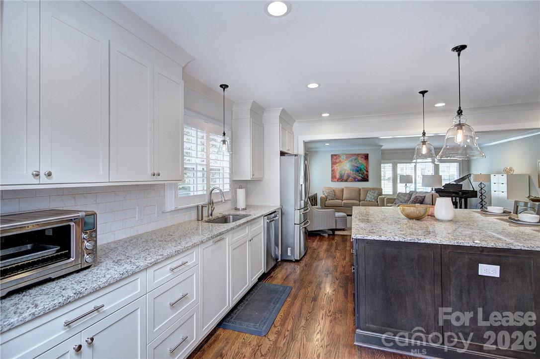 3215 Cambridge Road Charlotte, NC 28209 - Photo 11 of 28