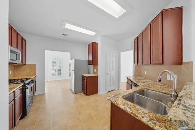 $2,000 | 14730 Fir Knoll Way, Cypress, TX 77429