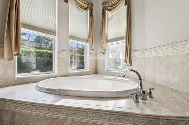 $999,999 | 1641 Altamont Lane, Odessa, FL 33556