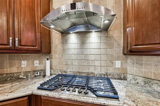 $999,999 | 1641 Altamont Lane, Odessa, FL 33556