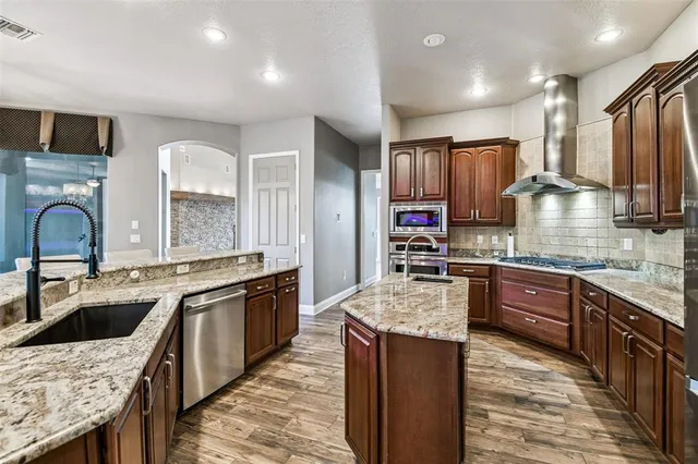 $999,999 | 1641 Altamont Lane, Odessa, FL 33556