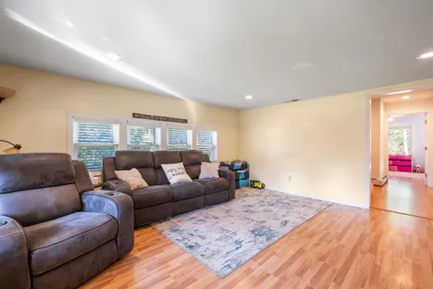 $1,100,000 | 12 Wildwood Road, Gilford, NH 03249