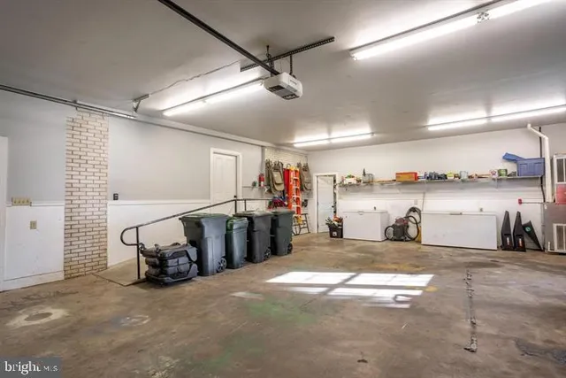 $1,100,000 | 2860 Highway 22, Fredericksburg, PA 17026