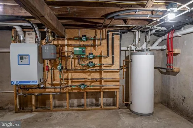 $1,100,000 | 2860 Highway 22, Fredericksburg, PA 17026