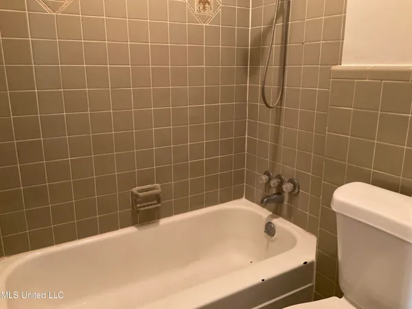 $1,800 | 1201 Pineview Drive, Clinton, MS 39056